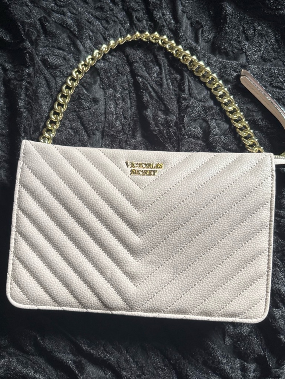 Victoria's Secret Light Cream Quilted Shoulder Bag with Gold Chain